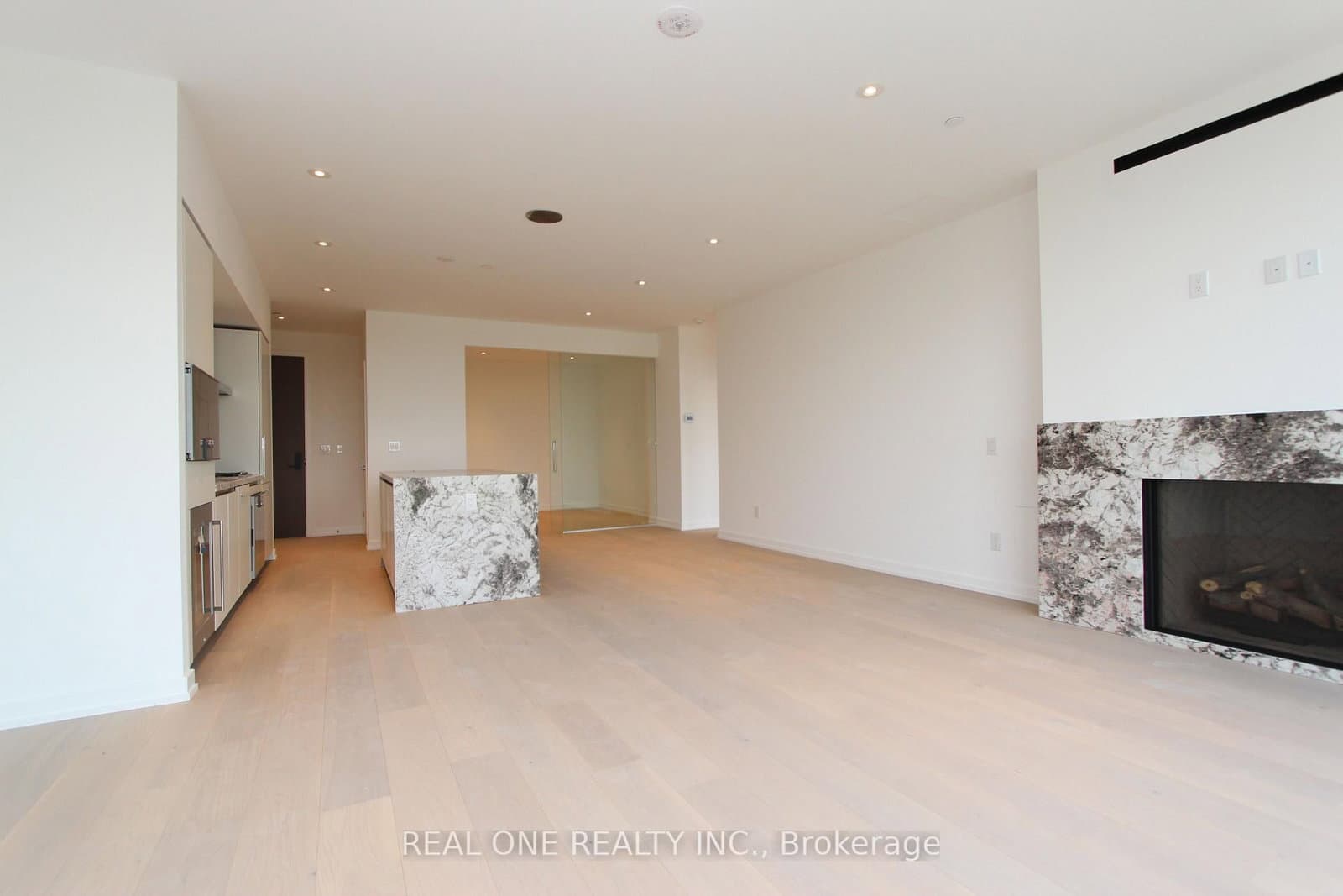 1315 Bay Street, Unit 804 - Image 4