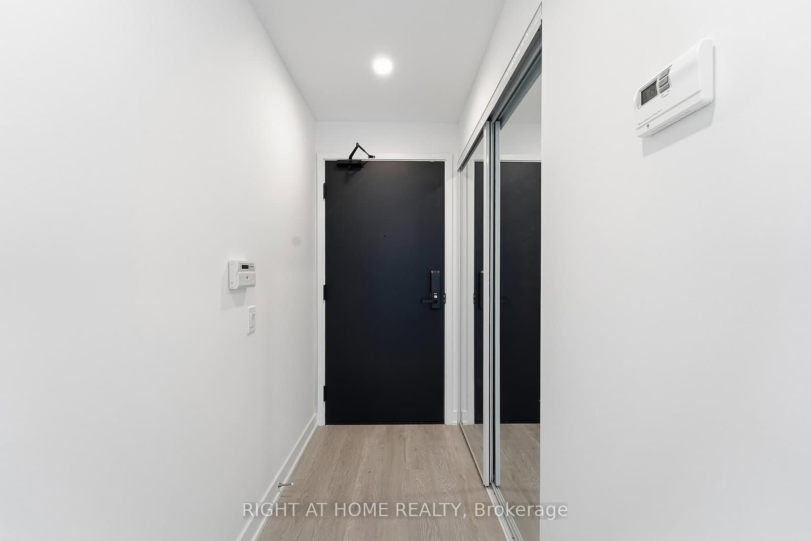 88 Queen Street E, Unit 4711 - Image 4
