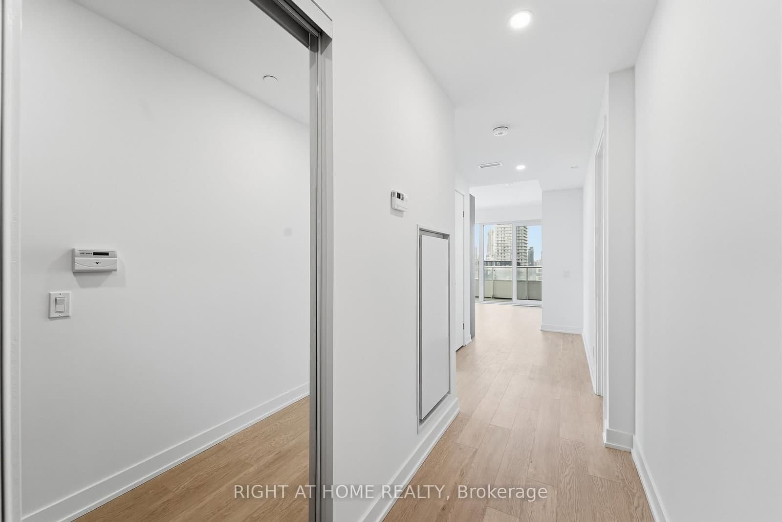88 Queen Street E, Unit 4711 - Image 5