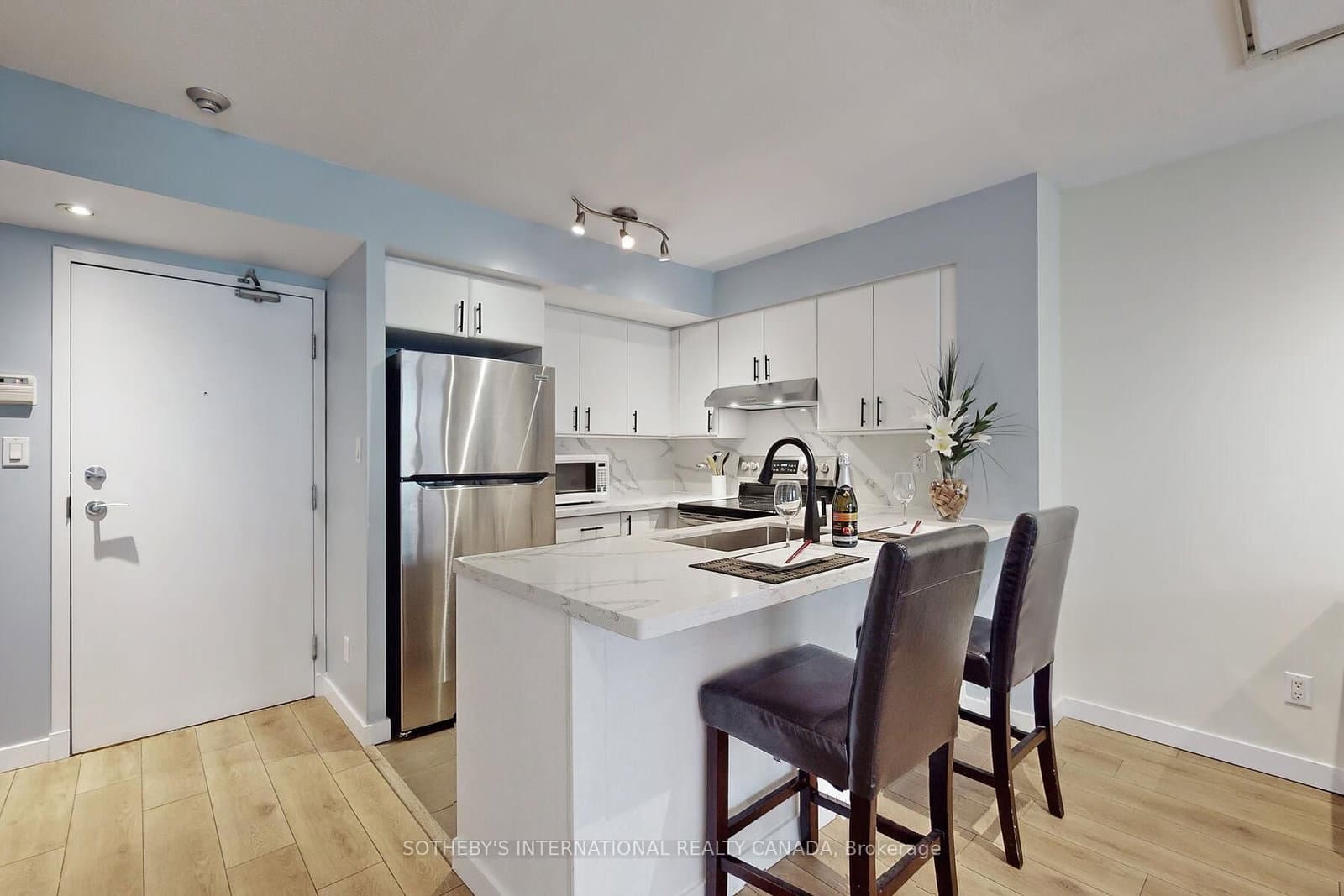 230 King Street E, Unit 410 - Image 4
