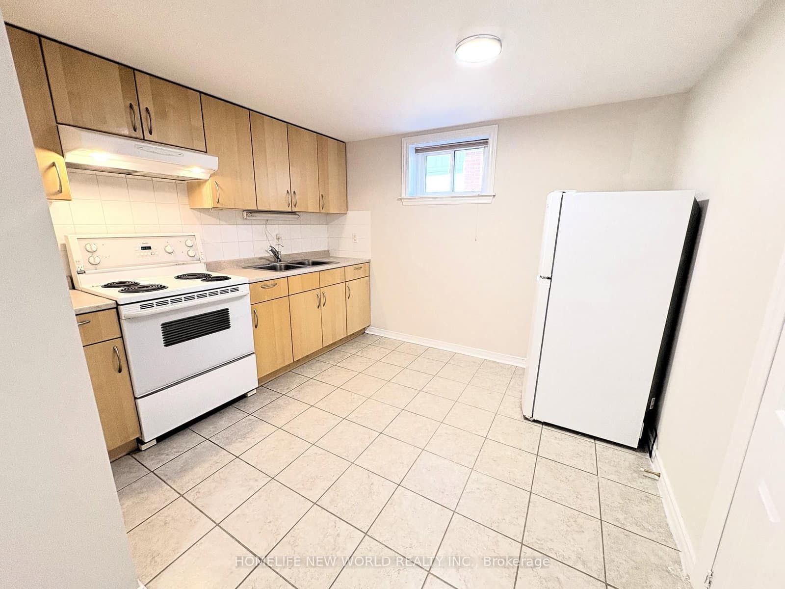 98 Newton Drive, Unit Basement - Image 5