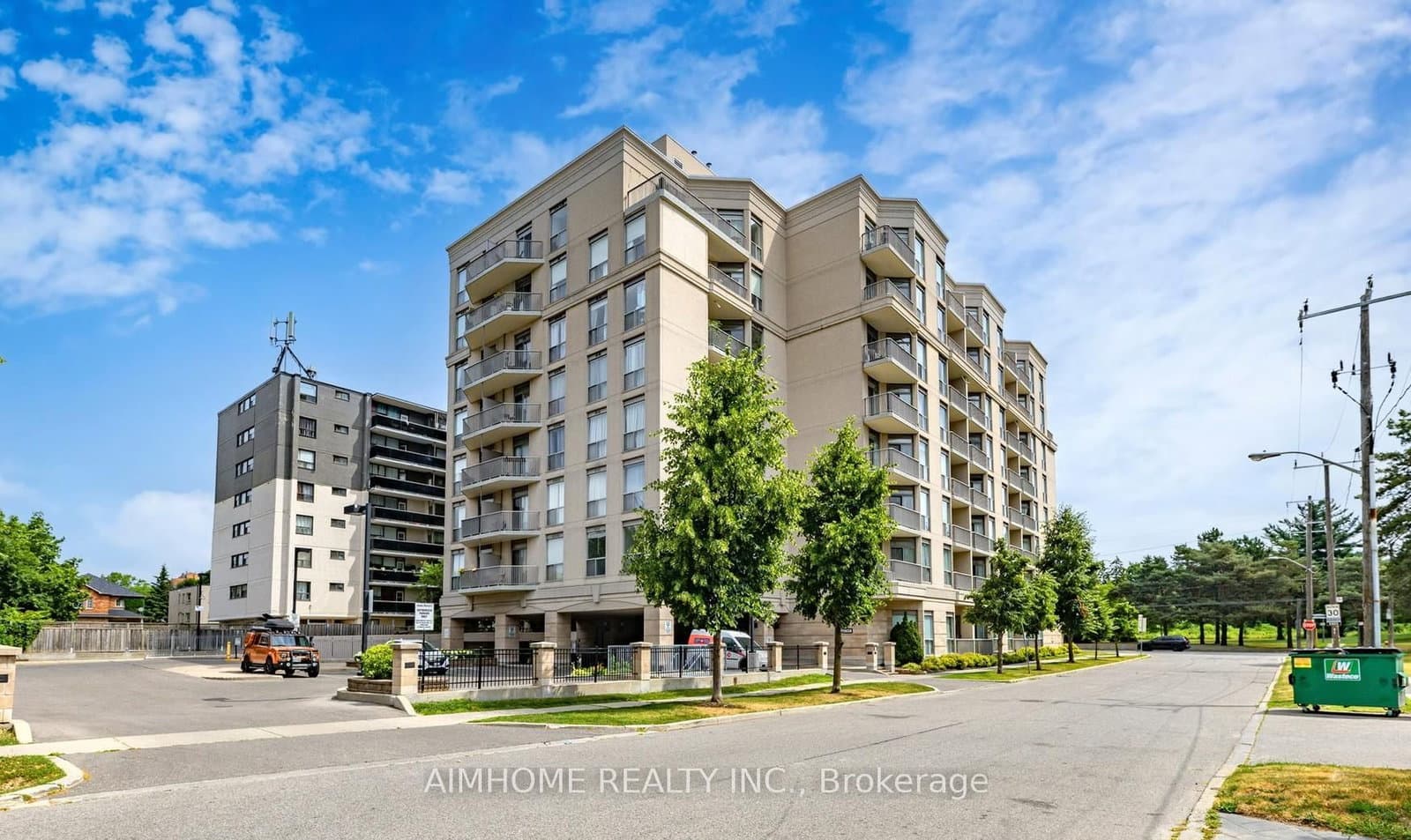 #609 - 4200 Bathurst Street