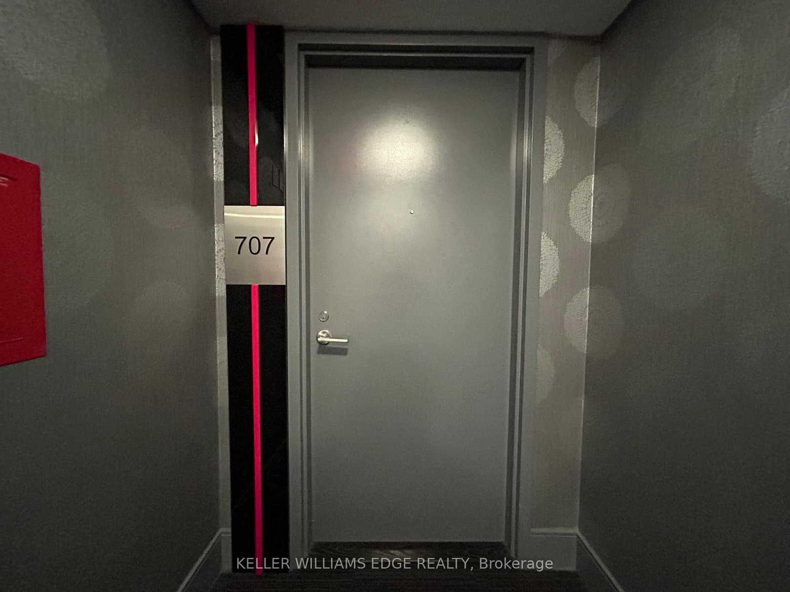 58 Orchard View Boulevard, Unit 707 - Image 2
