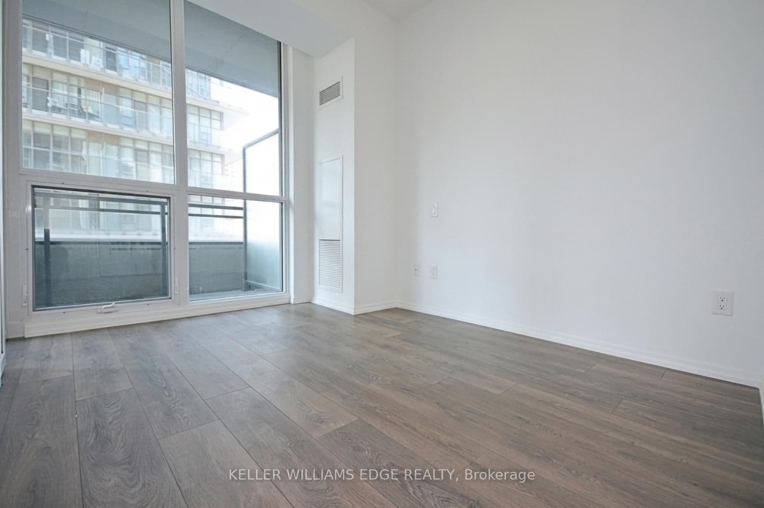 45 Charles Street E, Unit 4005 - Image 6