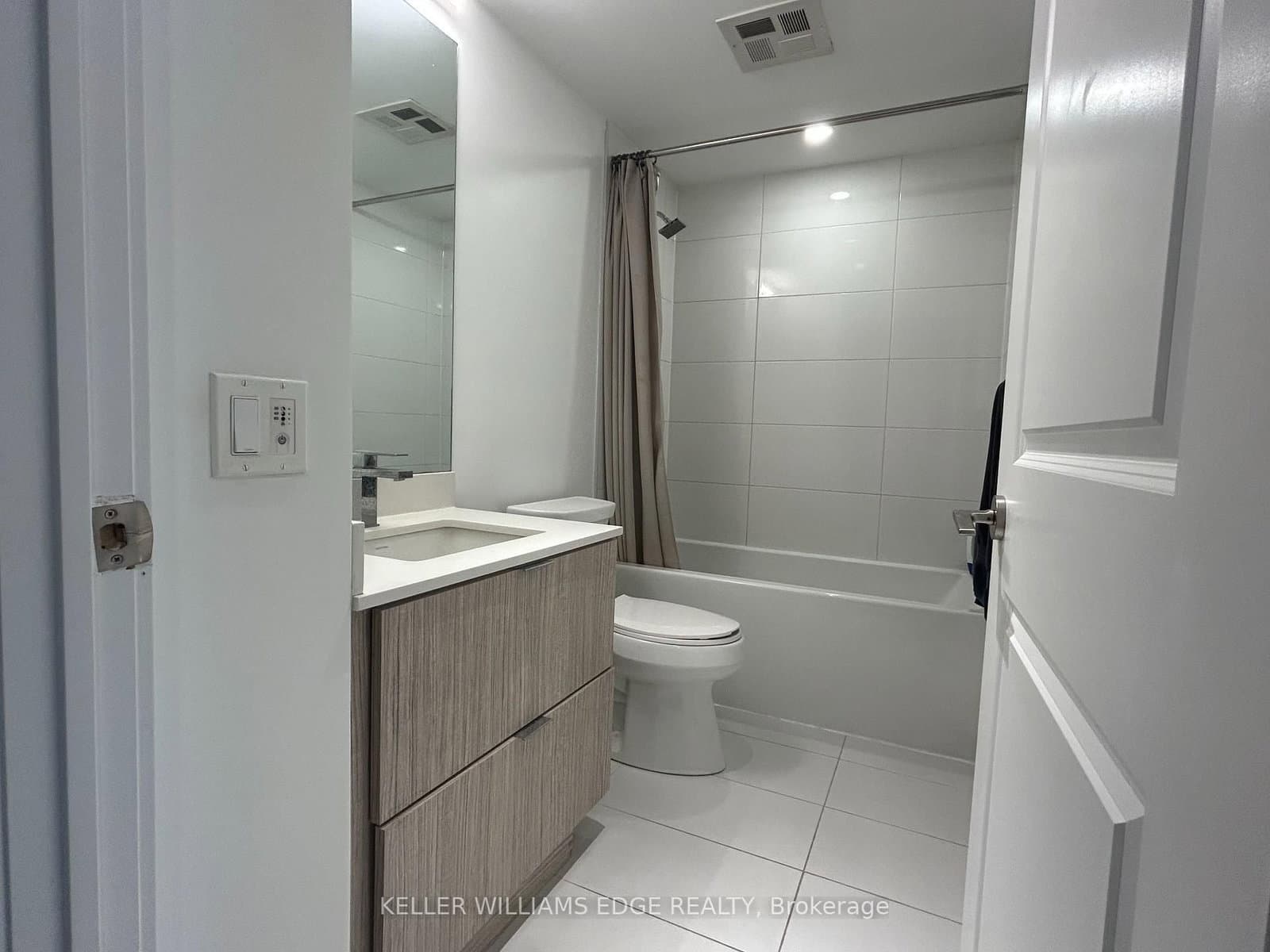 395 Bloor Street E, Unit 2407 - Image 5