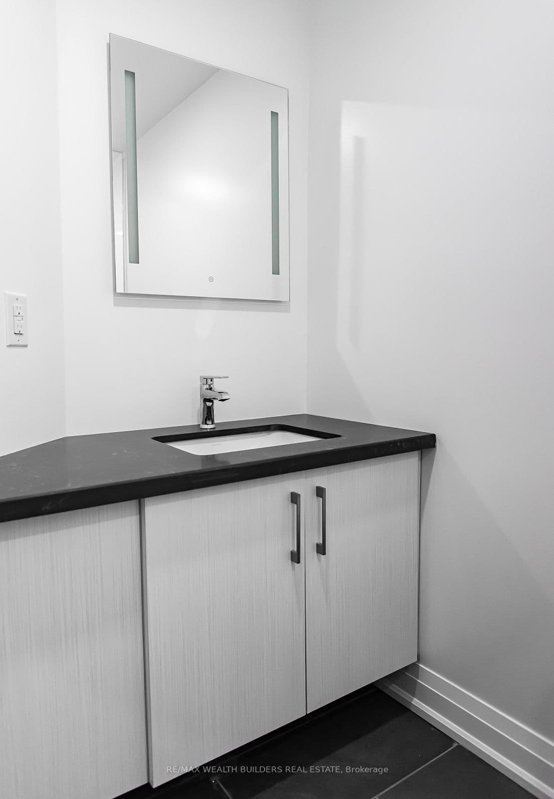 217 Jarvis Street, Unit 1 - Image 5