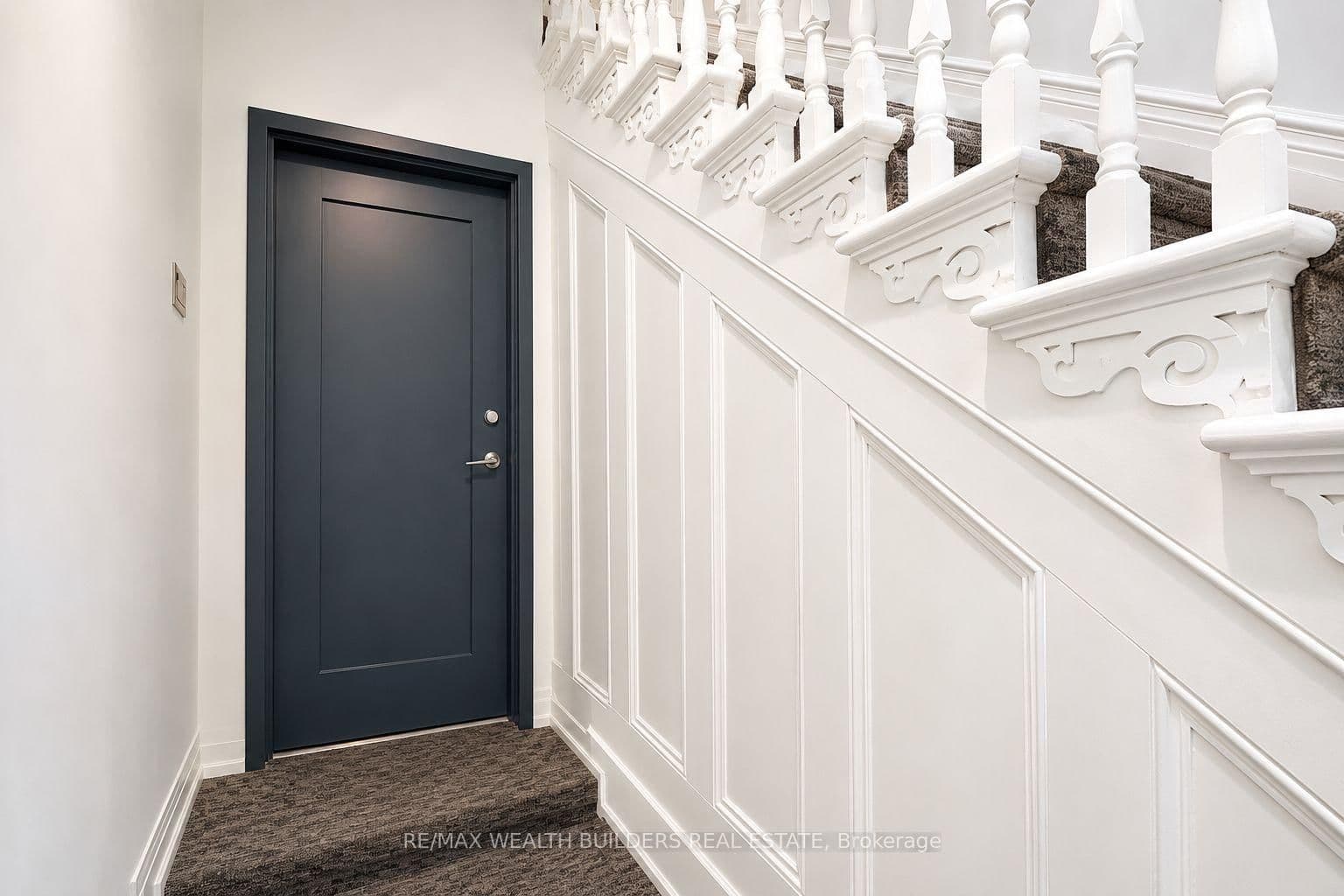 211 Jarvis Street, Unit 4 - Image 3