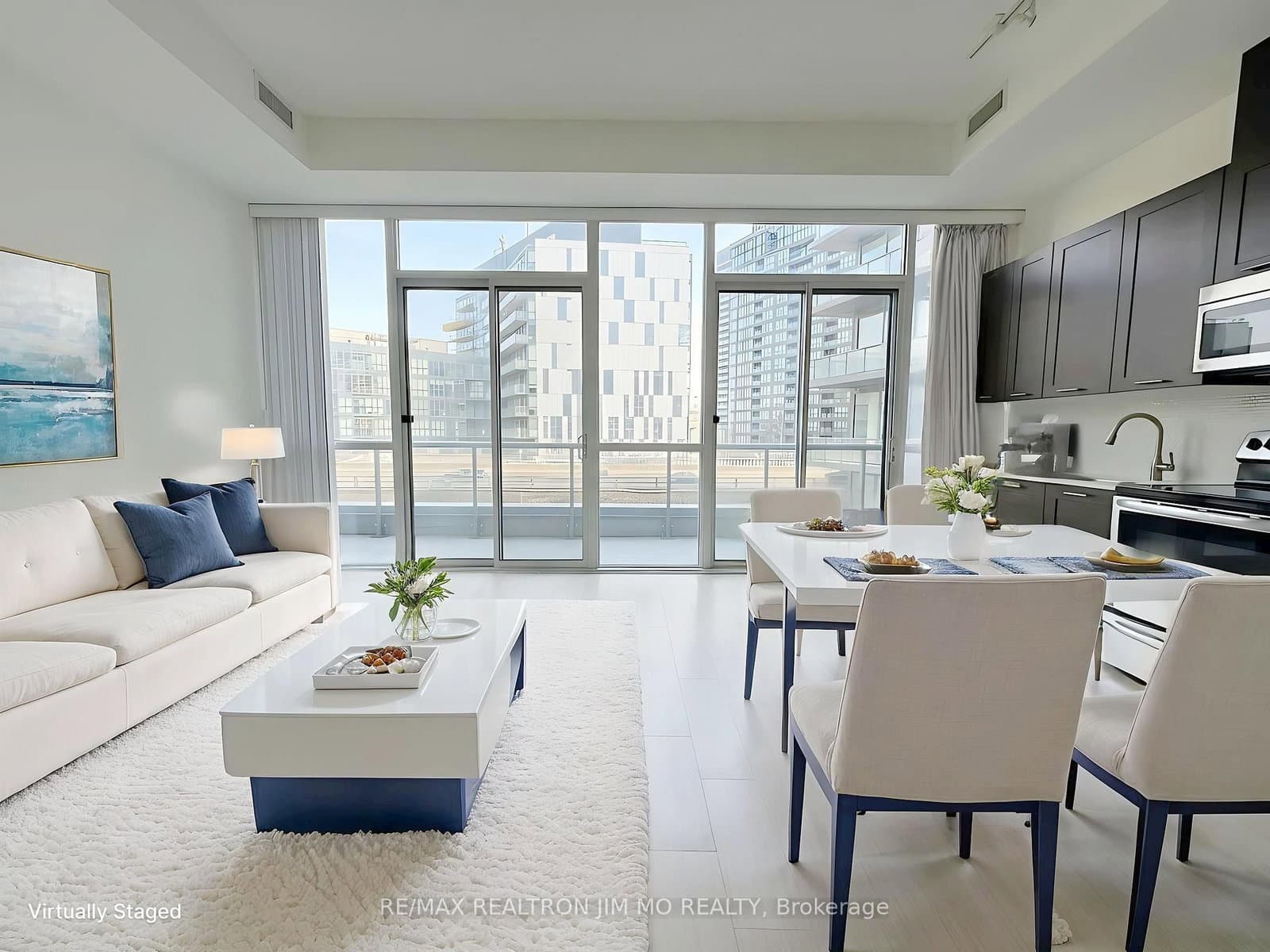 20 Bruyeres Mews, Unit 727 - Image 1
