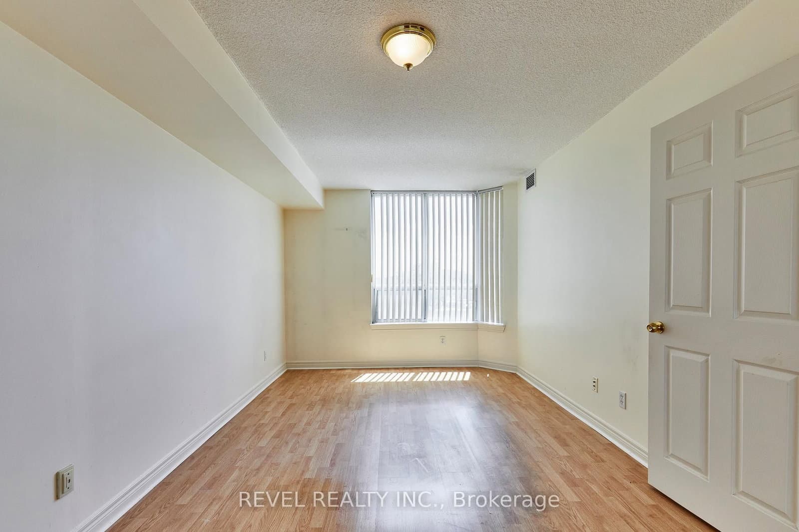 1700 Eglinton Avenue E, Unit 210 - Image 4