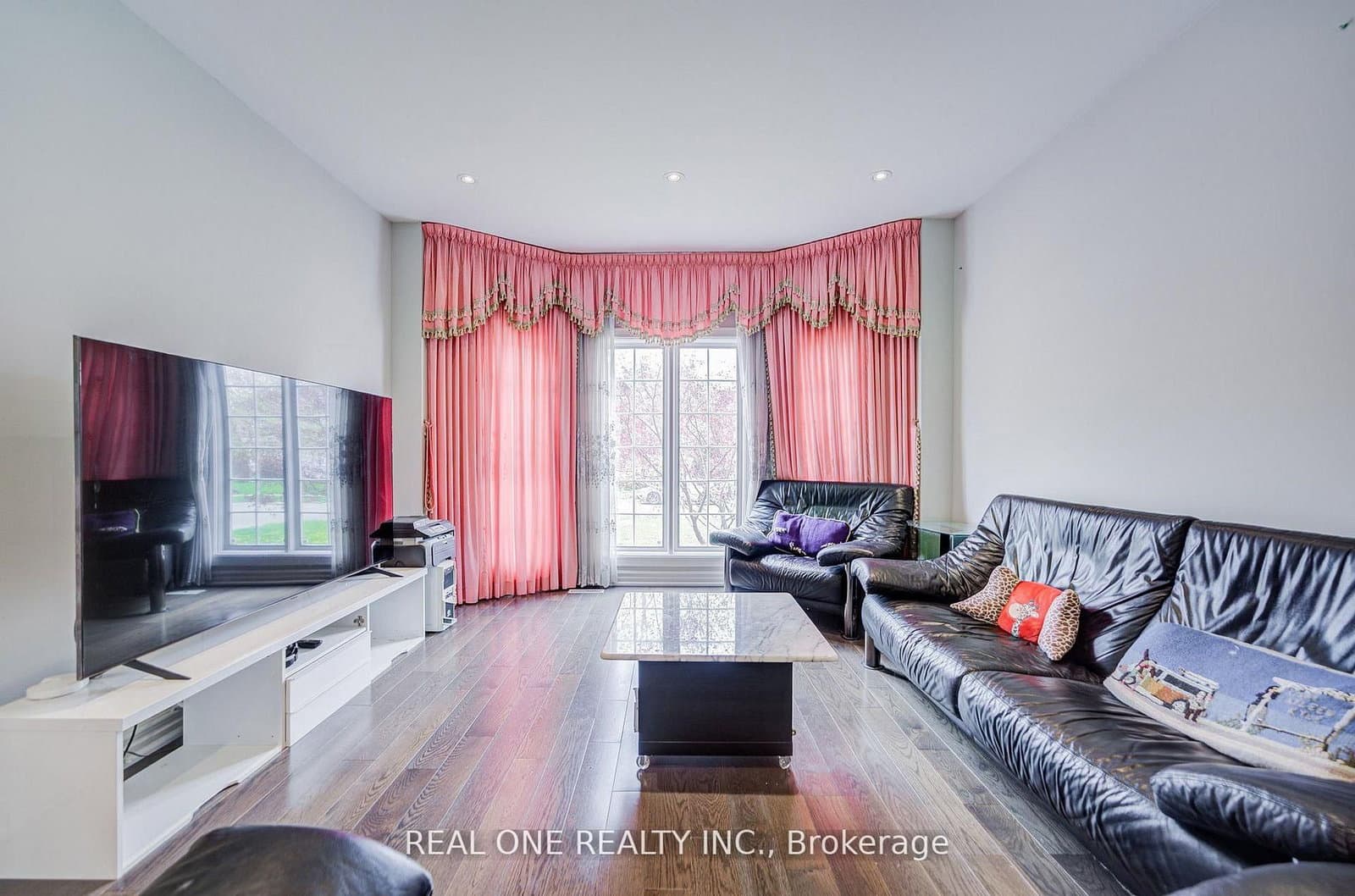 261 Mckee Avenue - Image 6