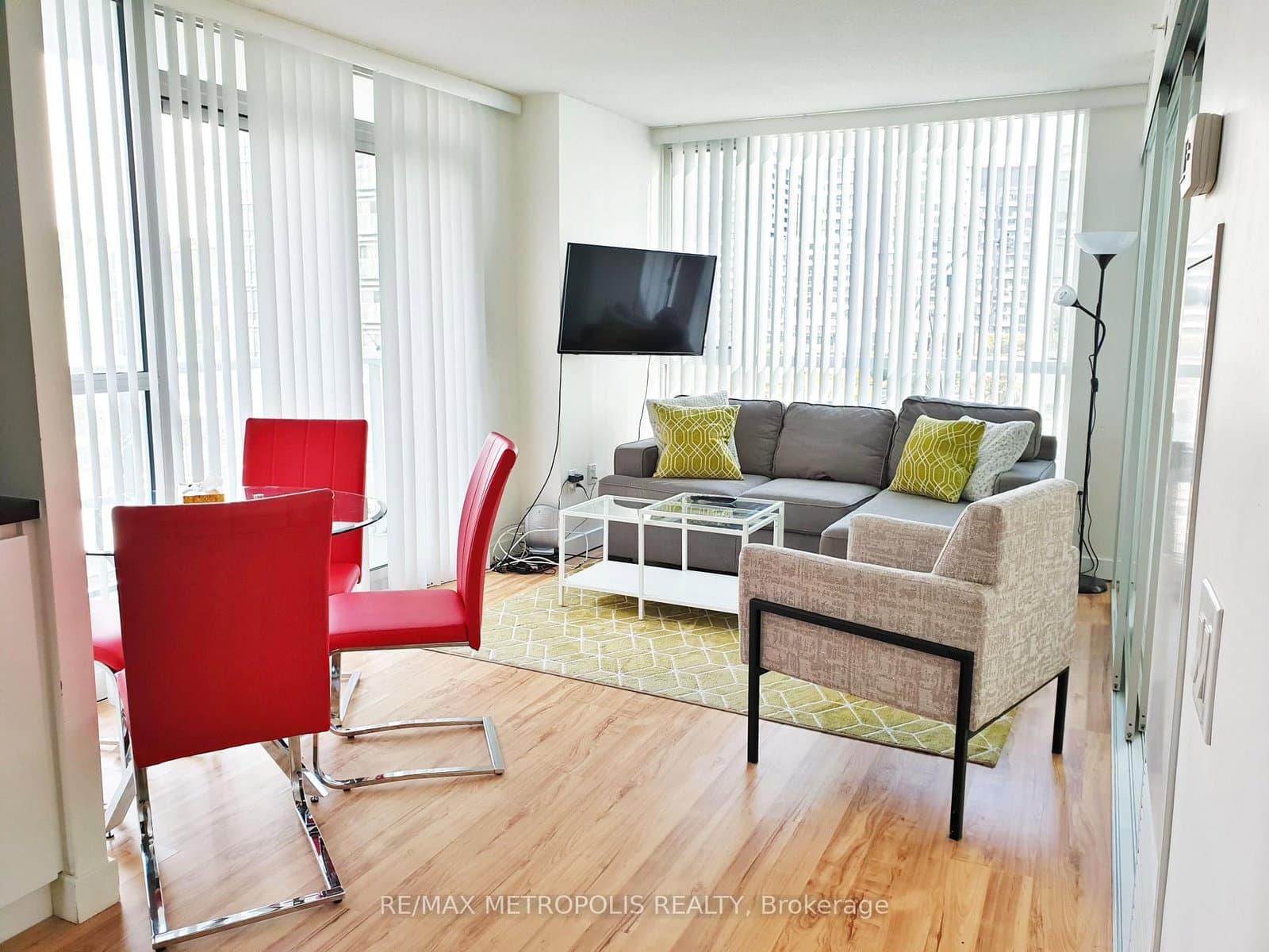85 Queens Wharf Road, Unit 307 - Image 2