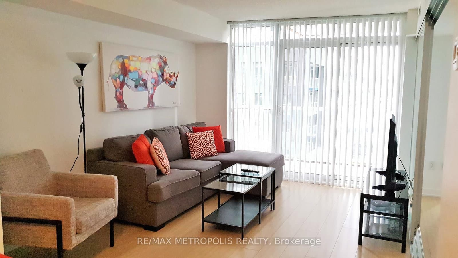 85 Queens Wharf Road, Unit 526 - Image 2