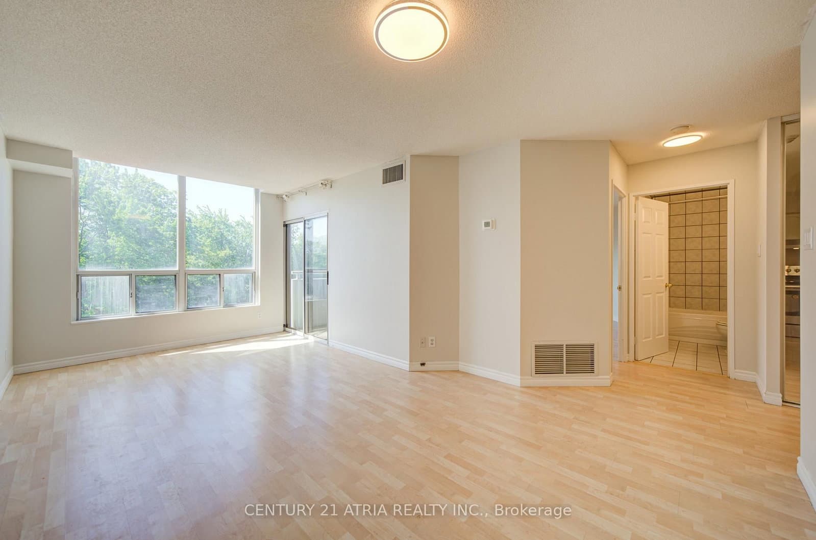 #310 - 897 Sheppard Avenue