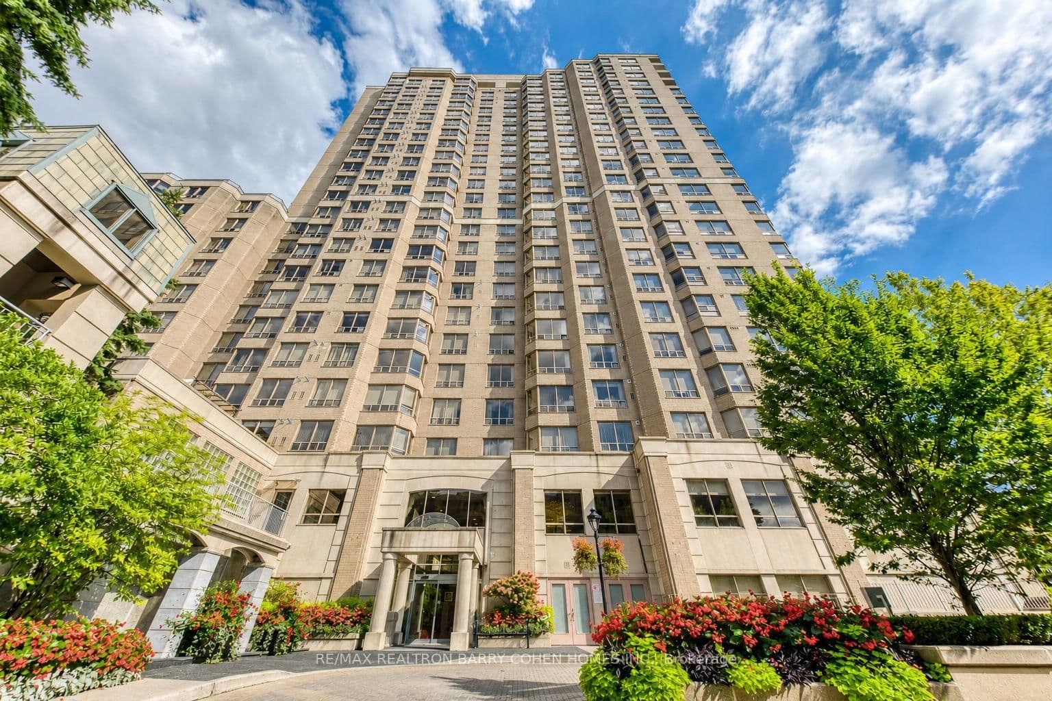5418 Yonge Street, Unit 812 - Image 1