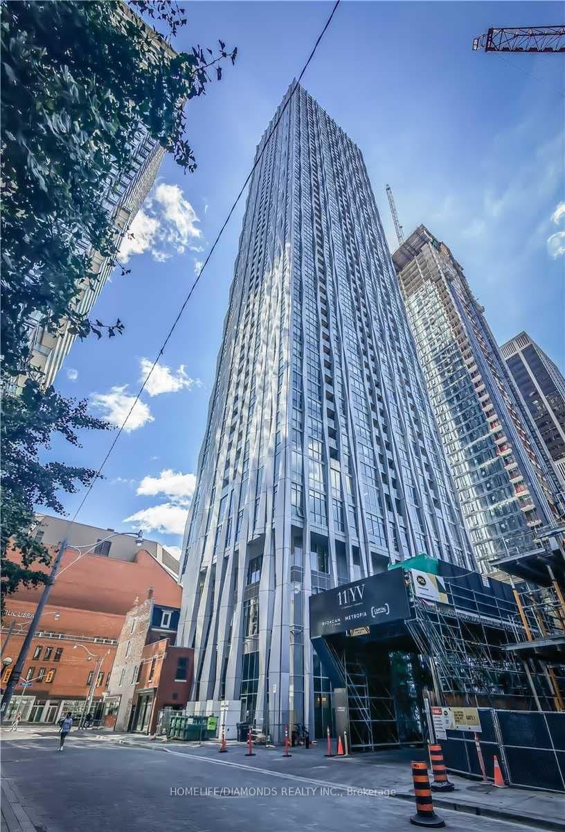 #3302 - 1 Yorkville Avenue