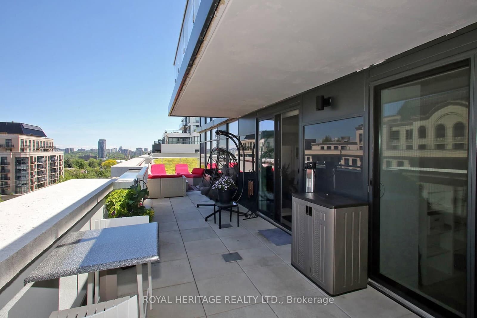 621 Sheppard Avenue E, Unit TPH08 - Image 3