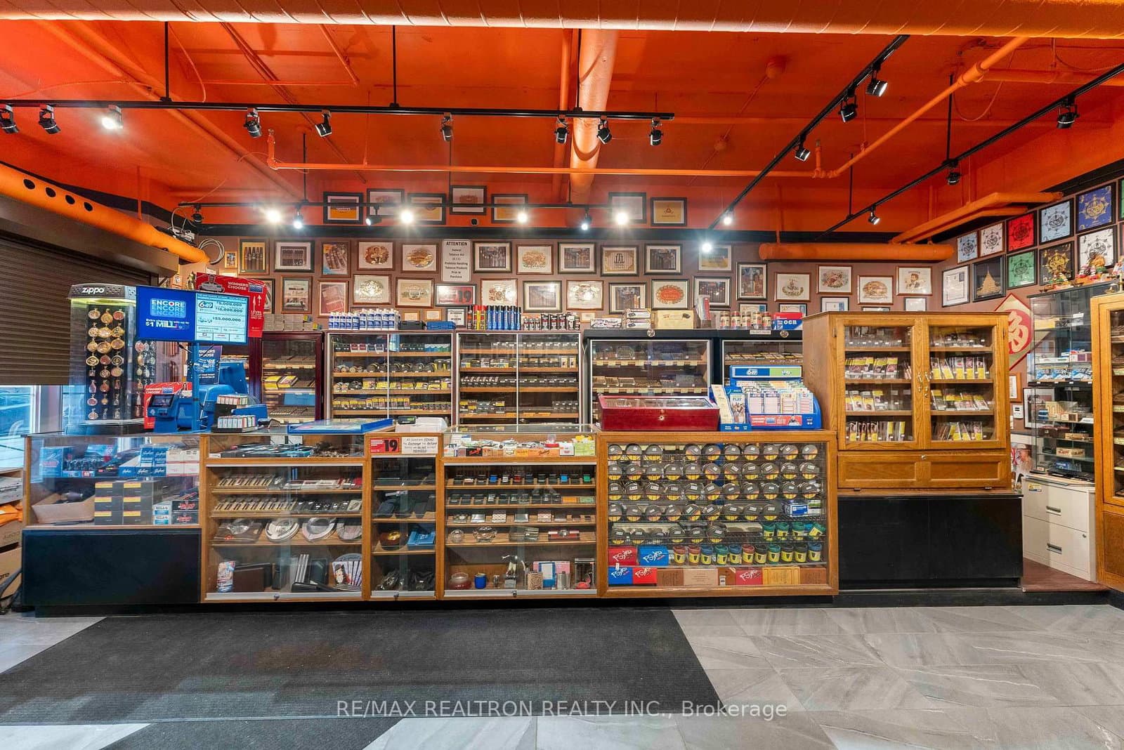 85 McCaul Street N - Image 6