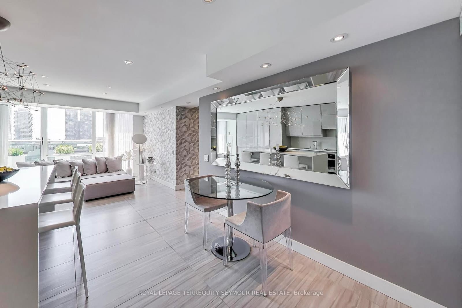 77 Lombard Street, Unit PH3 - Image 2