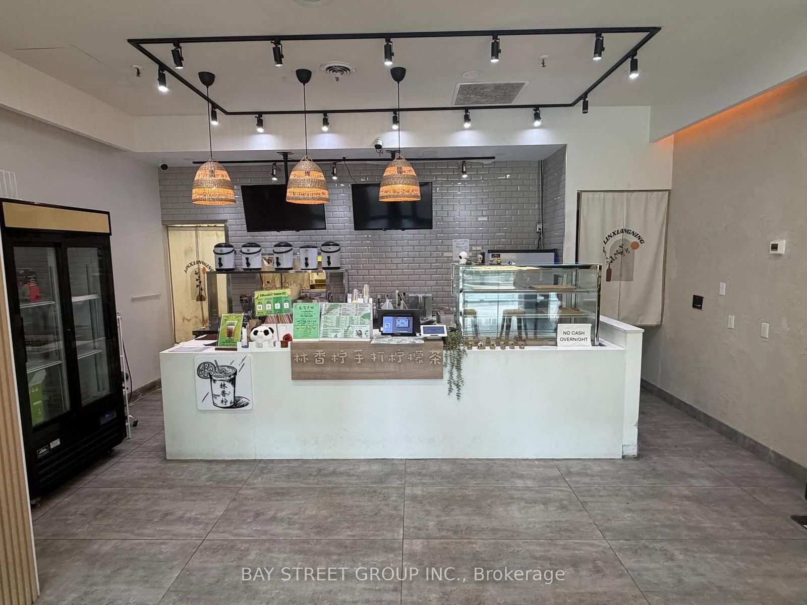 24 Wellesley Street W, Unit 7 - Image 2