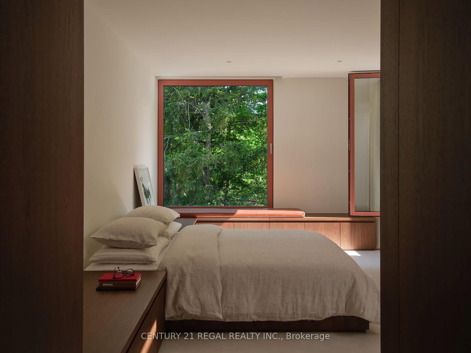 275 Keewatin Avenue S, Unit Rear - Image 6