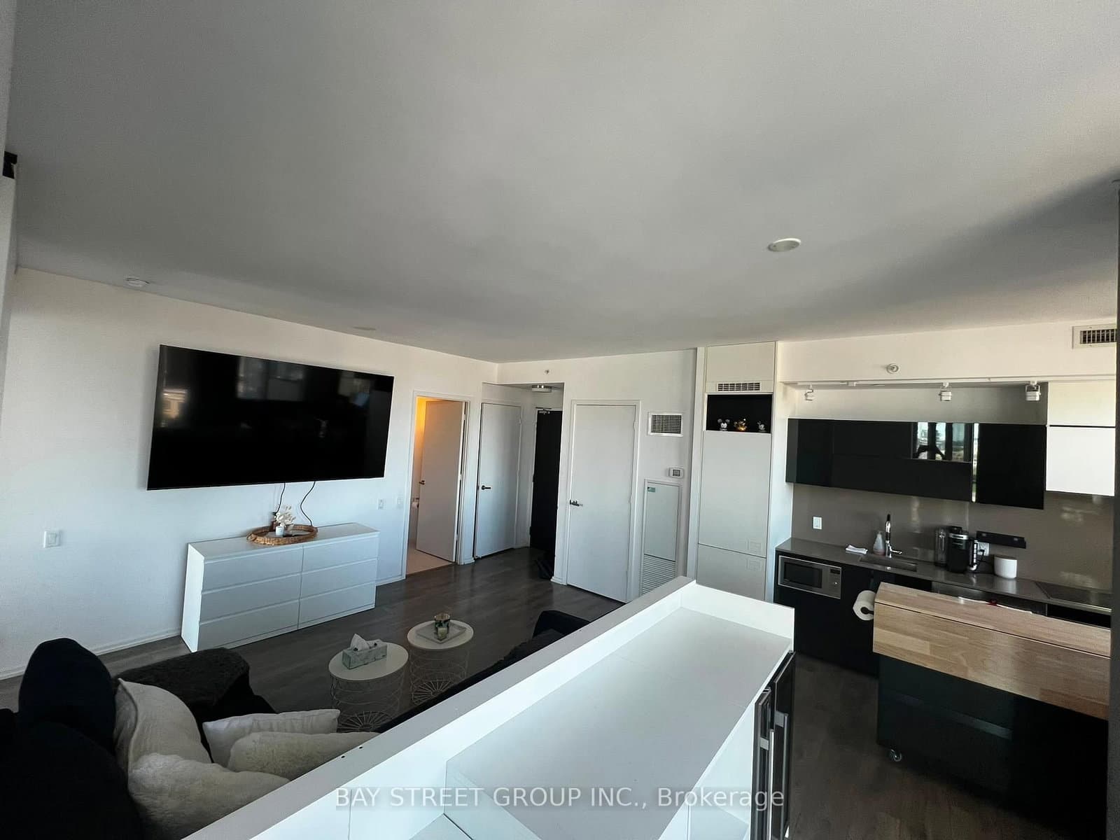125 Peter Street, Unit 1202 - Image 2