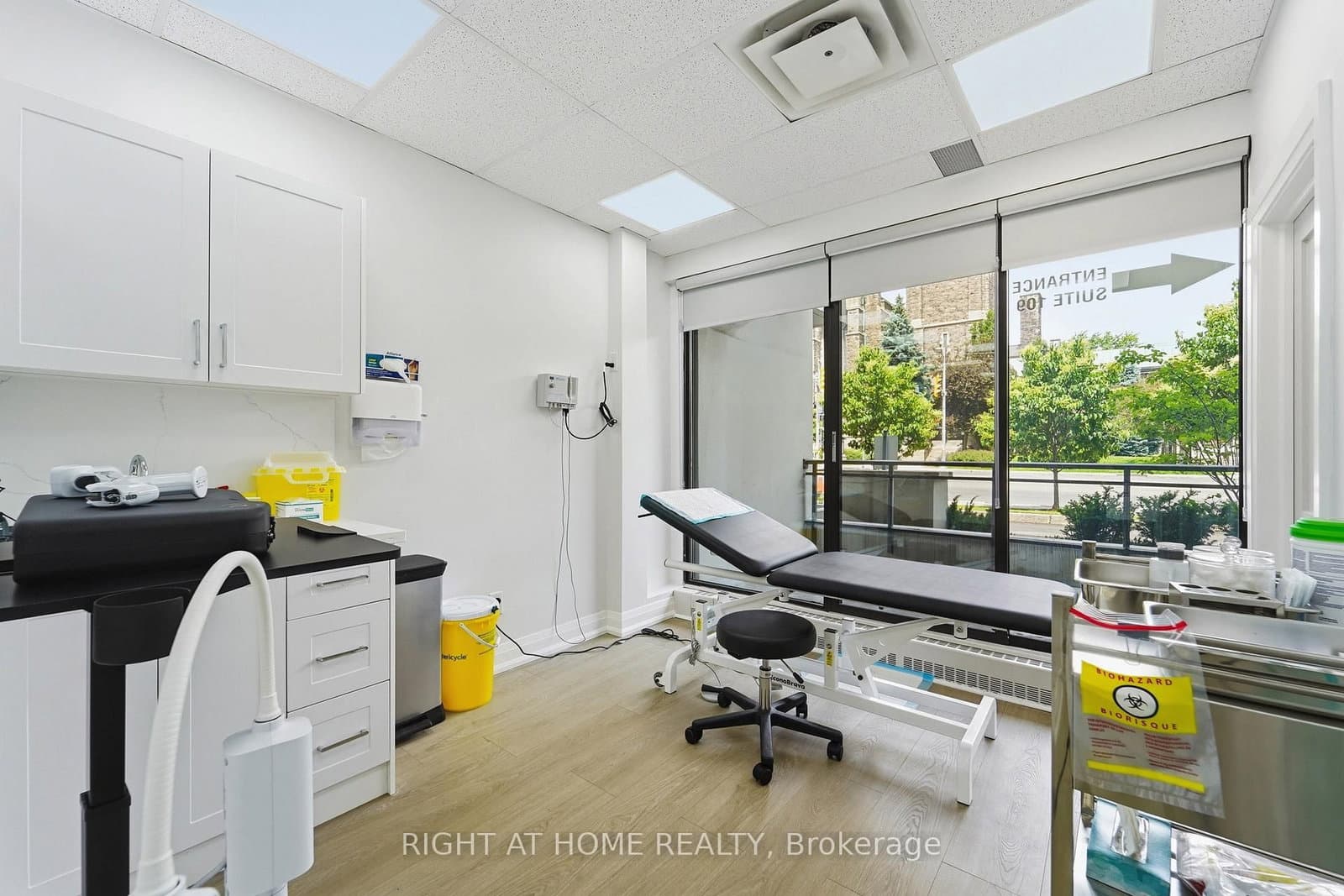 235 St Clair Avenue W, Unit 109 - Image 1
