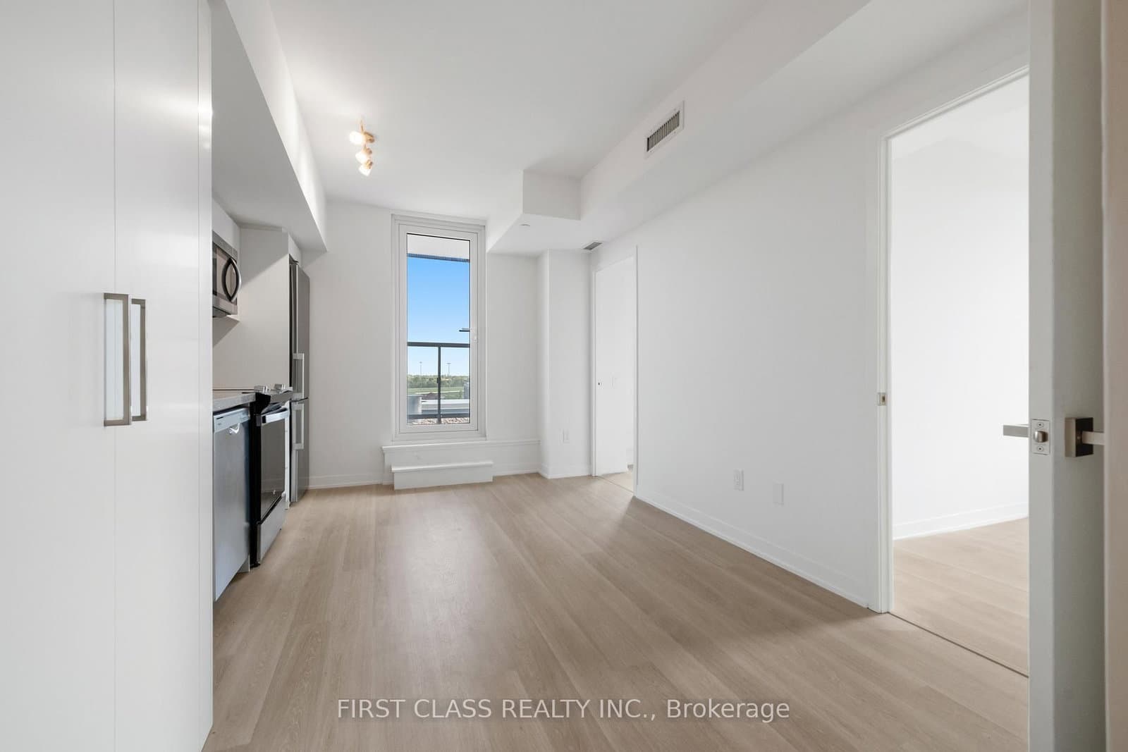 500 Wilson Avenue, Unit 922 - Image 6