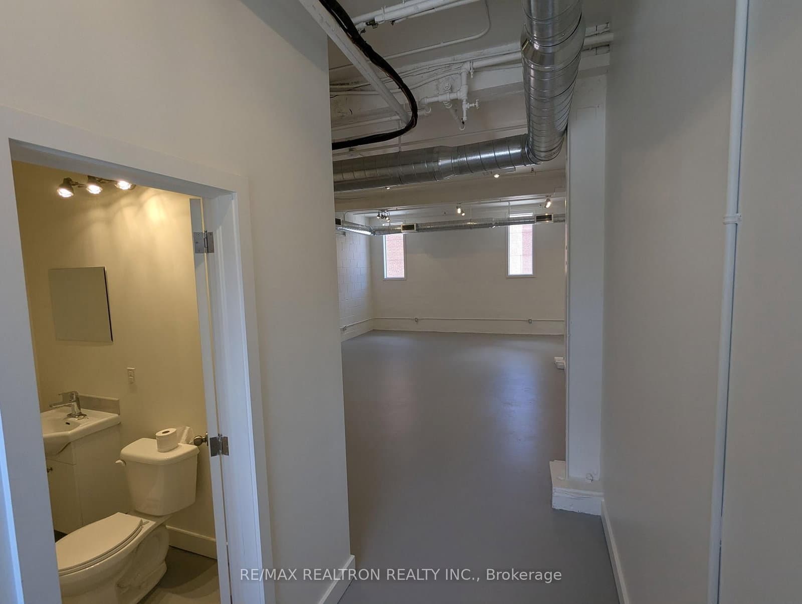 135 Tecumseth Street, Unit 11B - Image 2