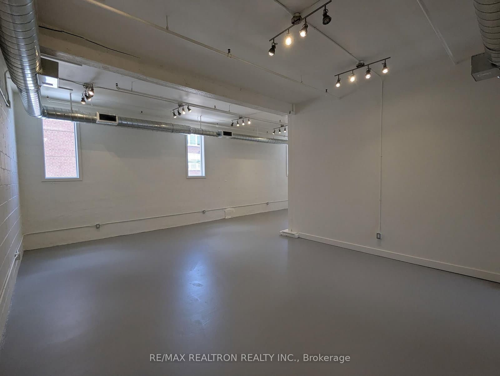 135 Tecumseth Street, Unit 11B - Image 3