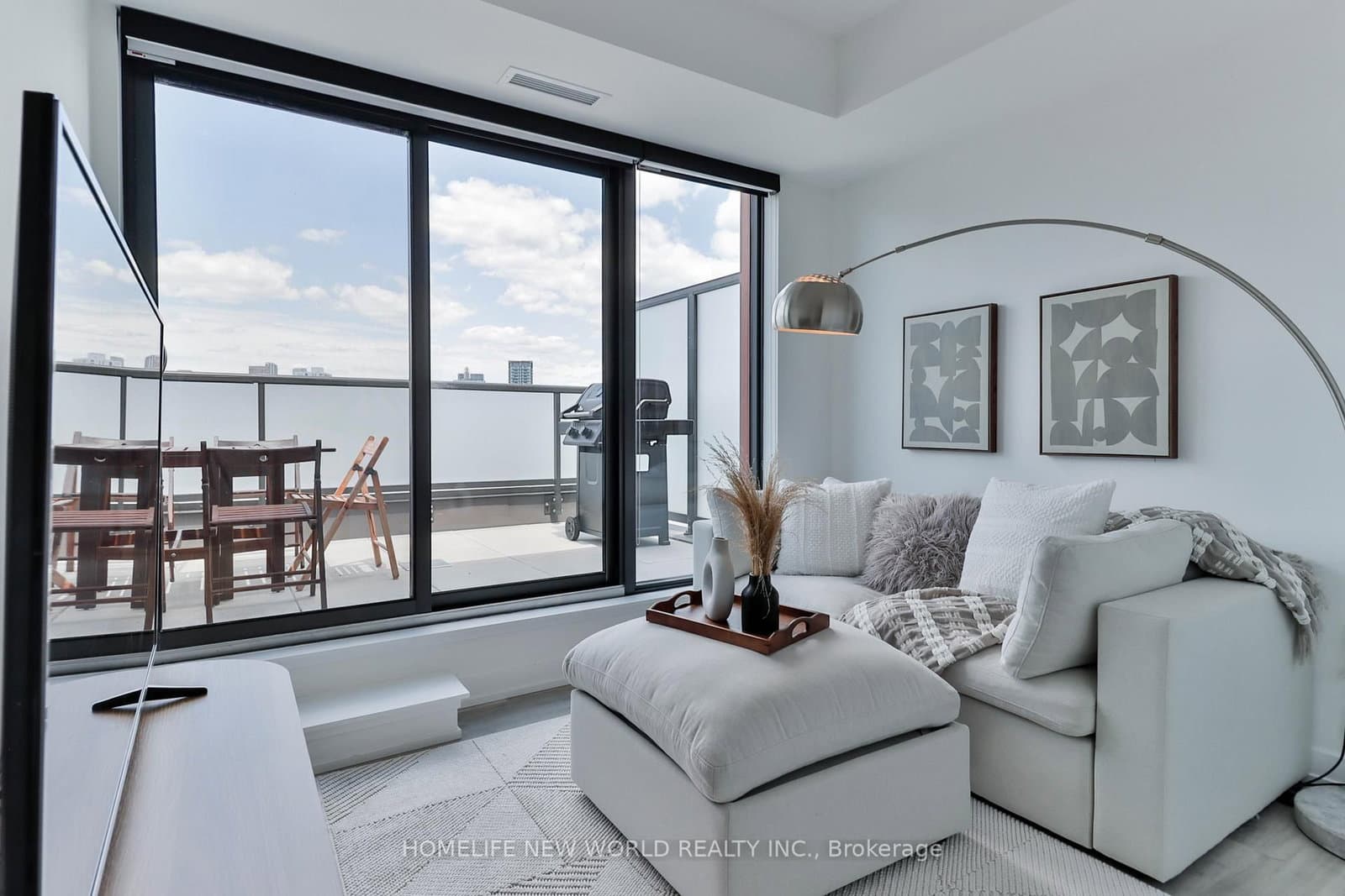 28 Eastern Avenue, Unit 1003 - Image 3