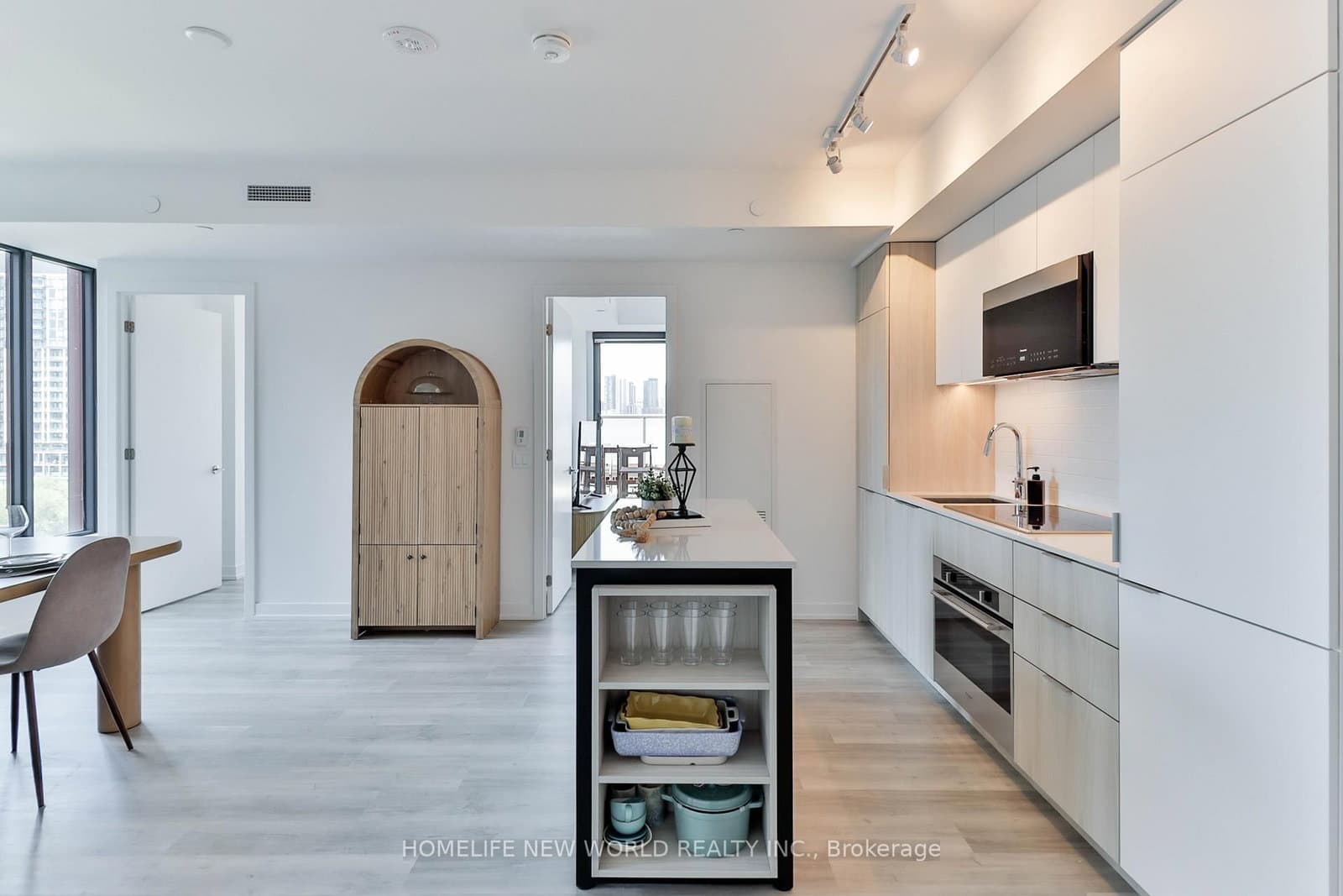 28 Eastern Avenue, Unit 1003 - Image 6