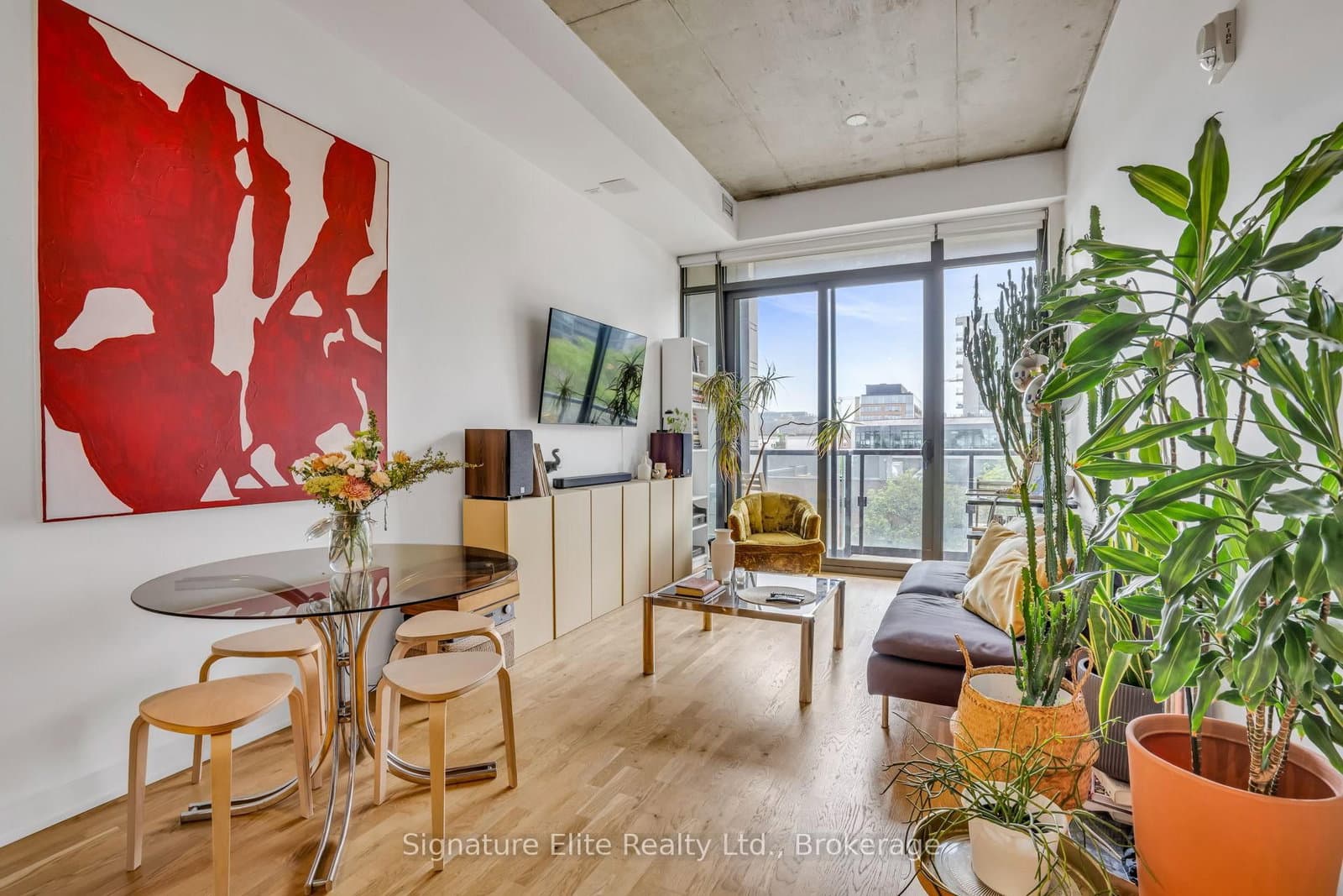 8 Dovercourt Road, Unit 402 - Image 5