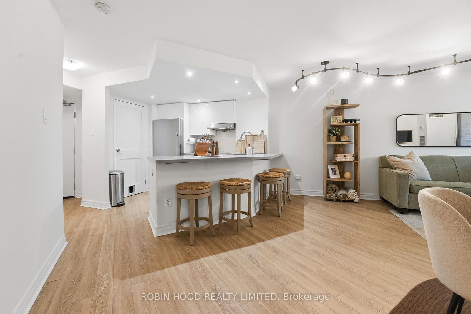 77 Maitland Place, Unit 123 - Image 4