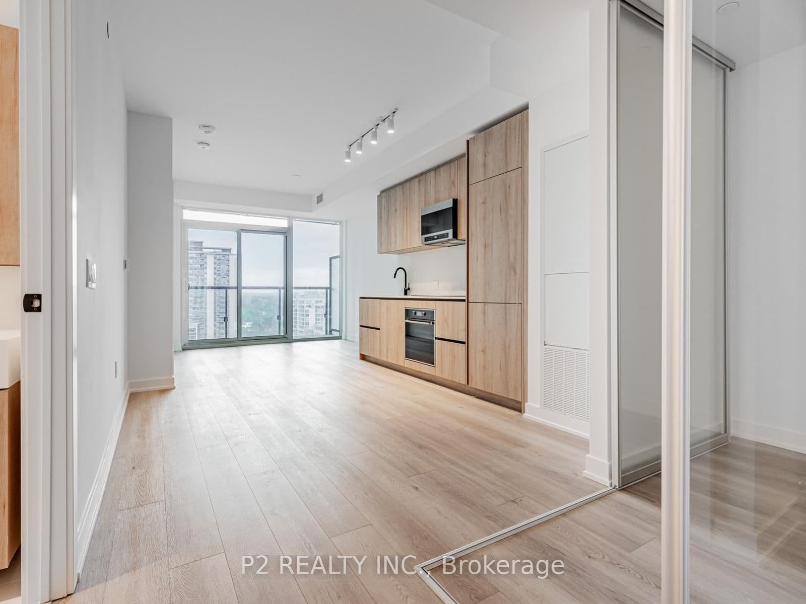 117 Broadway Avenue N, Unit 1507 - Image 3