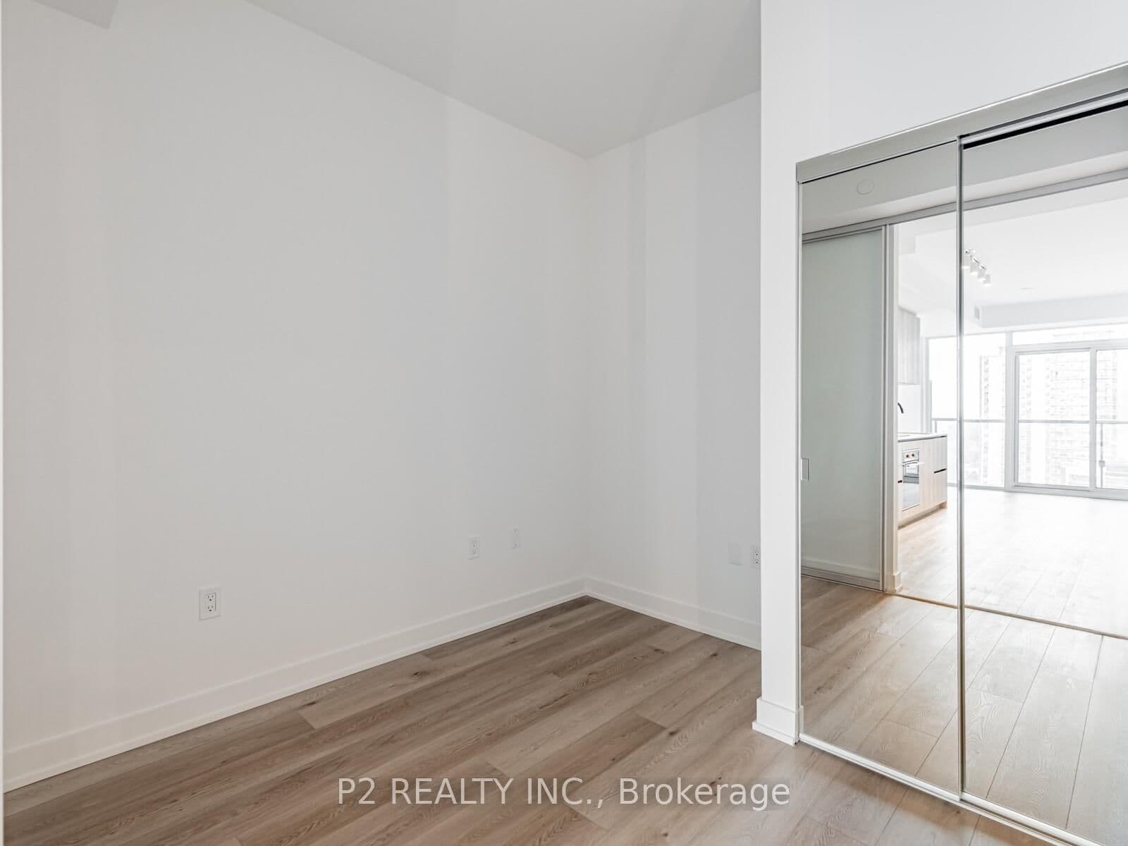 117 Broadway Avenue N, Unit 1507 - Image 5