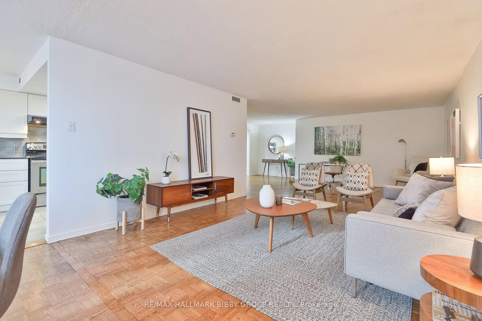 360 Bloor Street E, Unit 1007 - Image 6