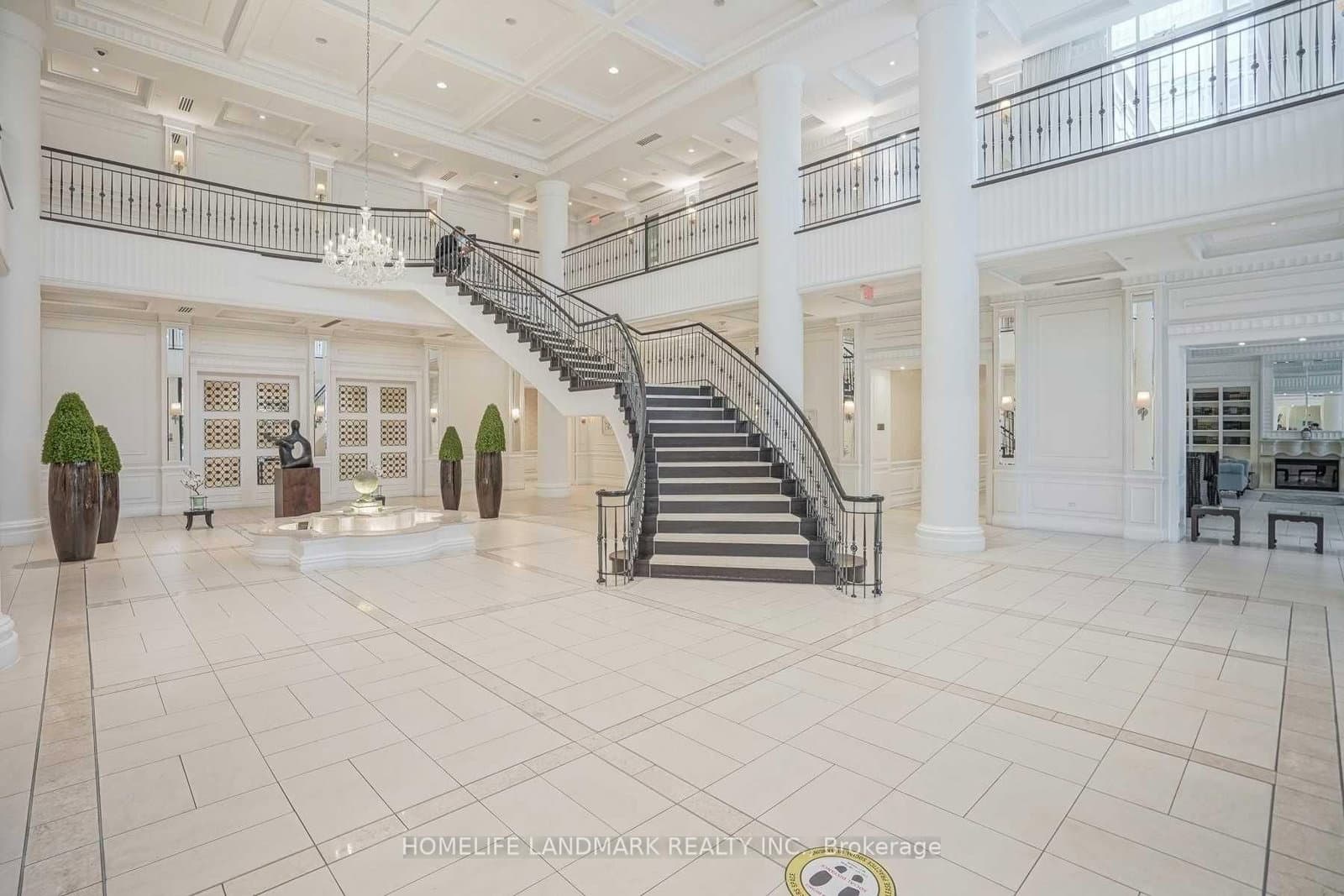 25 Greenview Avenue, Unit 516 - Image 3