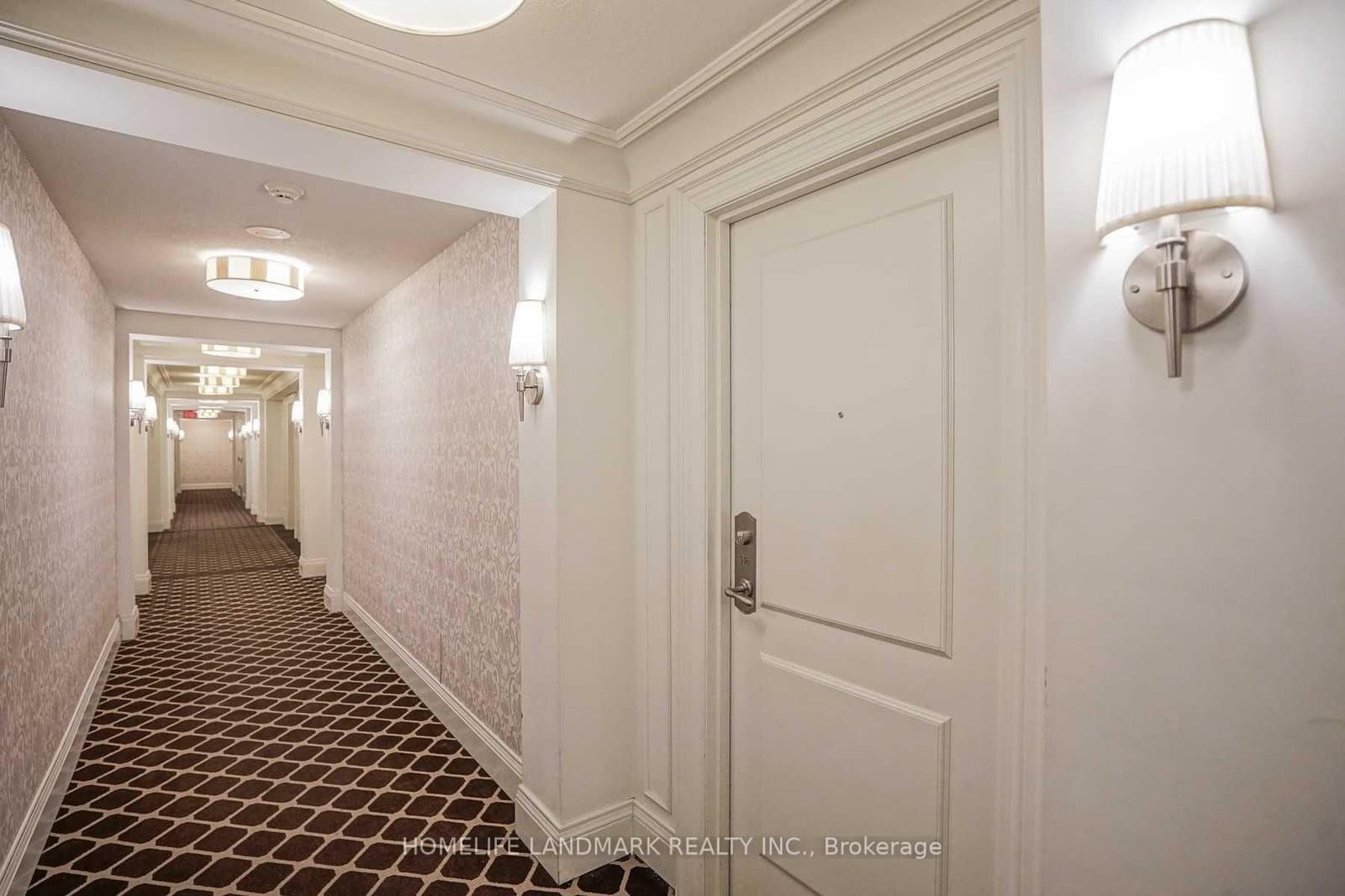 25 Greenview Avenue, Unit 516 - Image 4