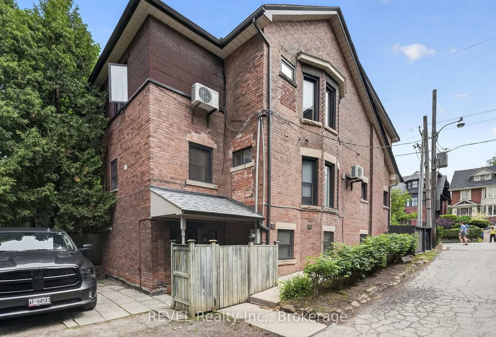 380 Spadina Road - Image 5
