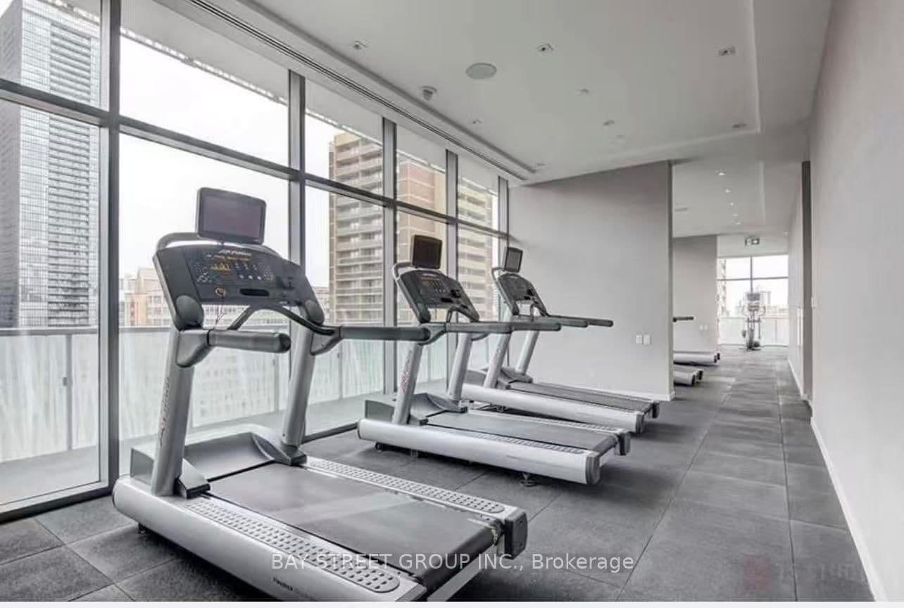 50 Charles Street E, Unit 902 - Image 5