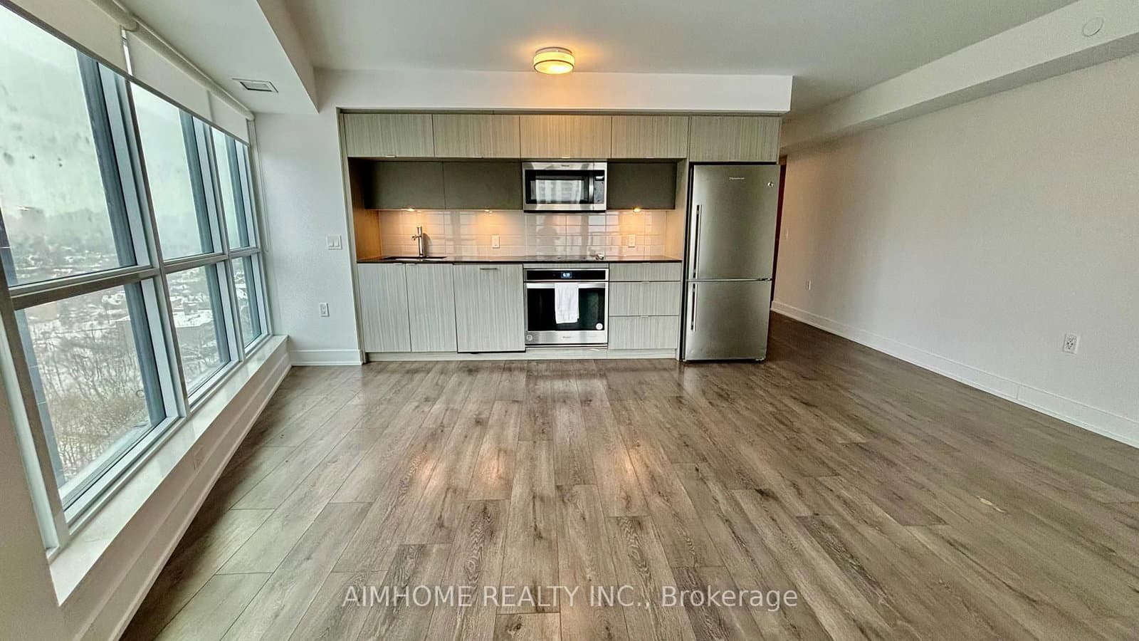 585 Bloor Street E, Unit 1722 - Image 4