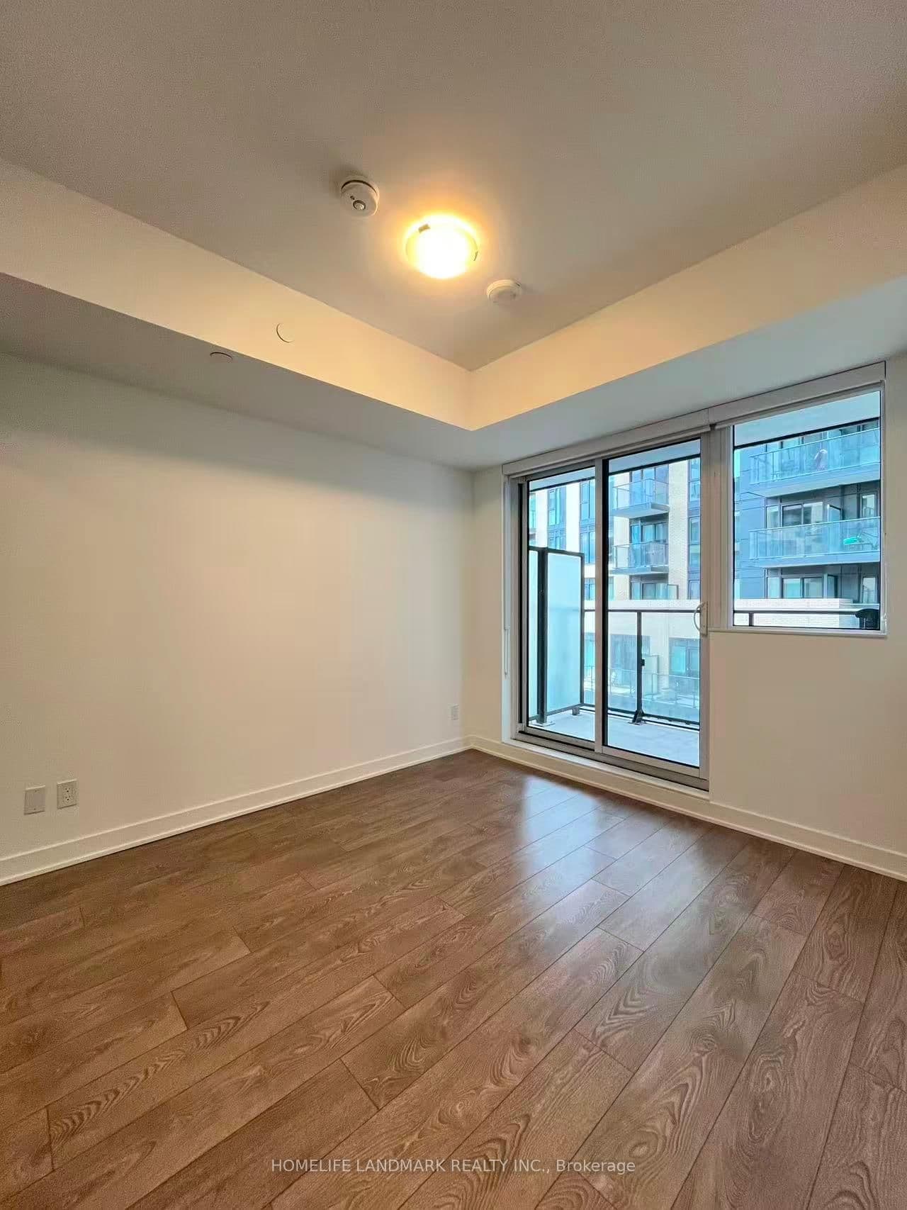 543 Richmond Street W, Unit 814 - Image 5