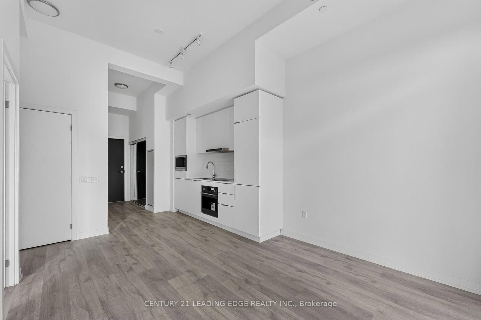7 Golden Lion Heights, Unit N908 - Image 6