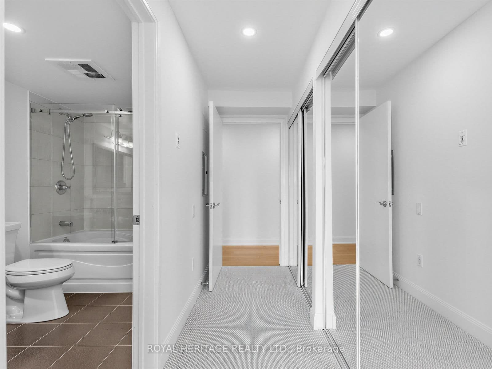 2181 Yonge Street, Unit 2305 - Image 2