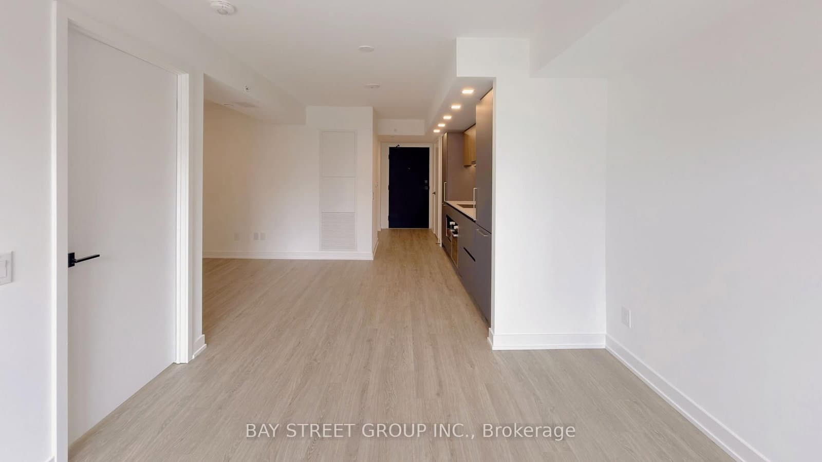 609 Sherbourne Street, Unit 1211 - Image 3