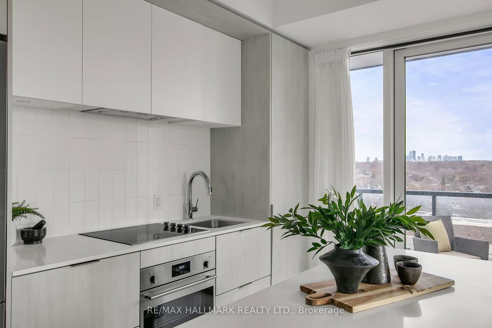 35 Tubman Avenue, Unit 1021 - Image 4
