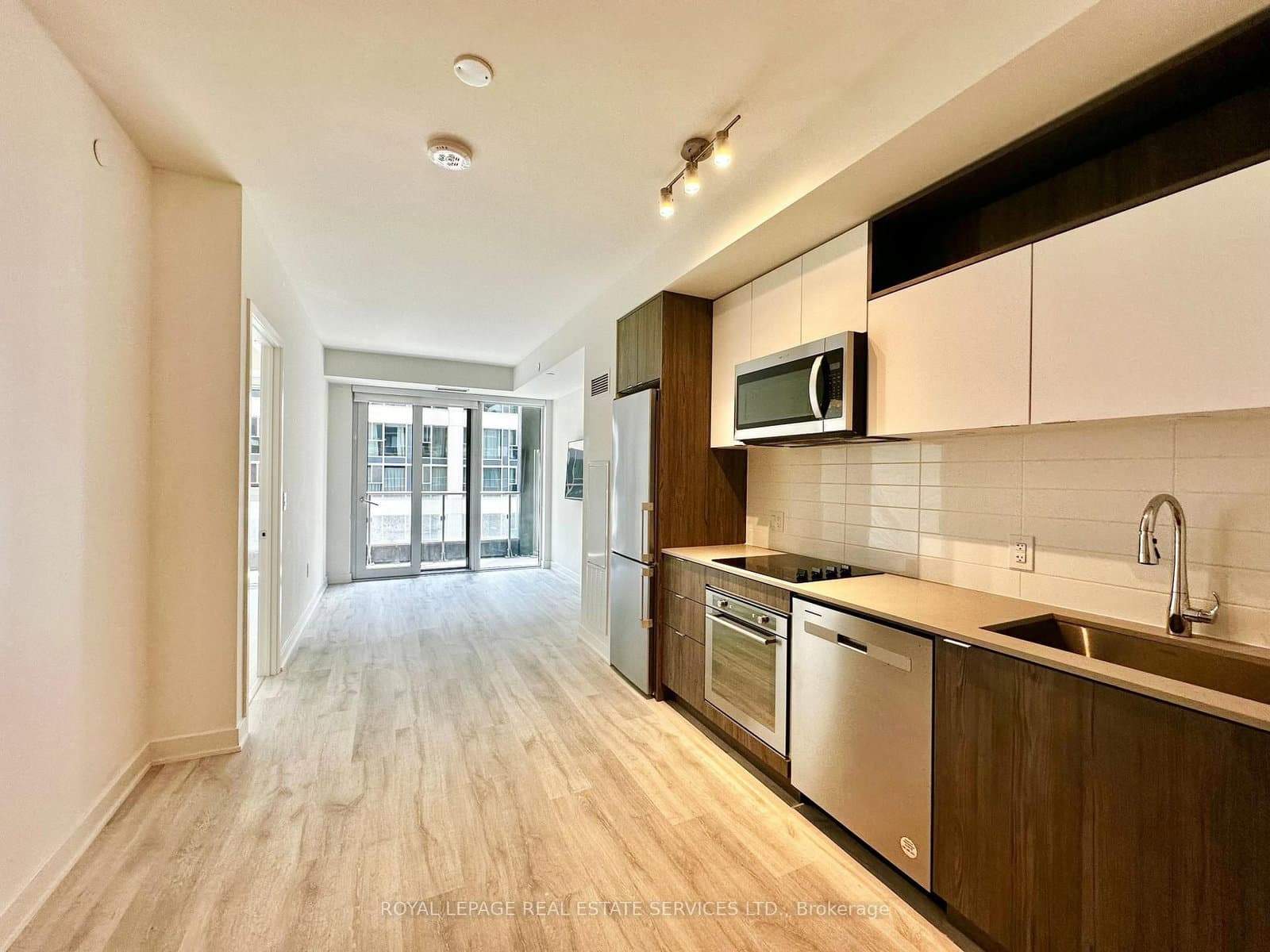 60 Princess Street, Unit 338 - Image 2