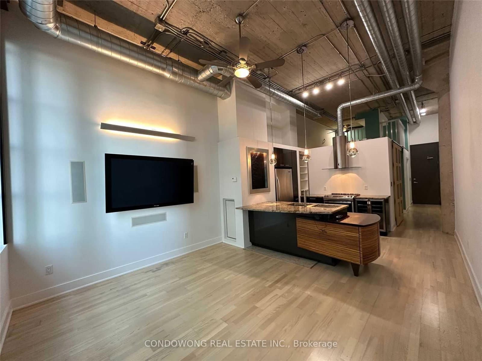 637 Lake Shore Boulevard W, Unit 331 - Image 4