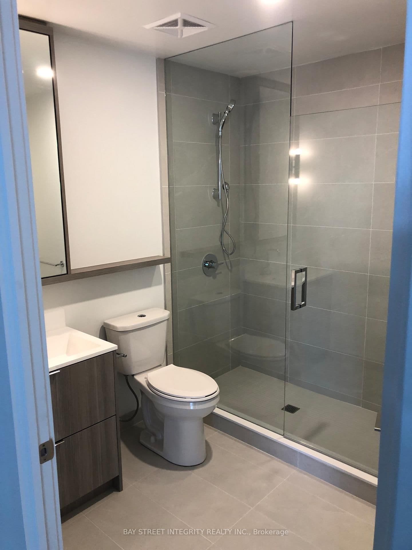 6 greenbriar Road, Unit 617 - Image 4
