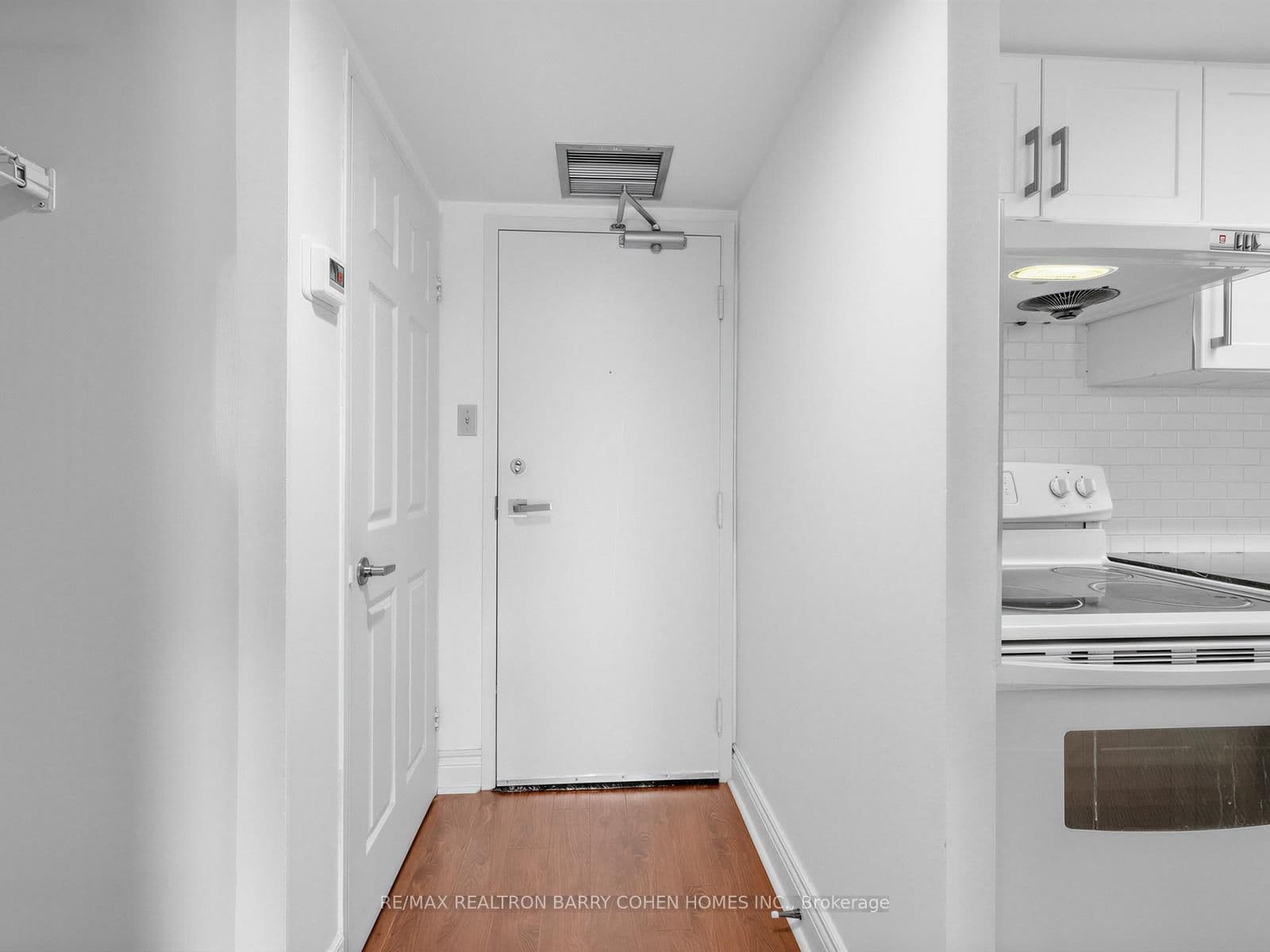 725 King Street W, Unit 303 - Image 3